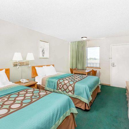Budgetel Inn & Suites Butler Extérieur photo