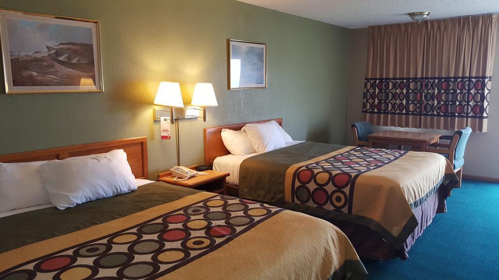 Budgetel Inn & Suites Butler Extérieur photo
