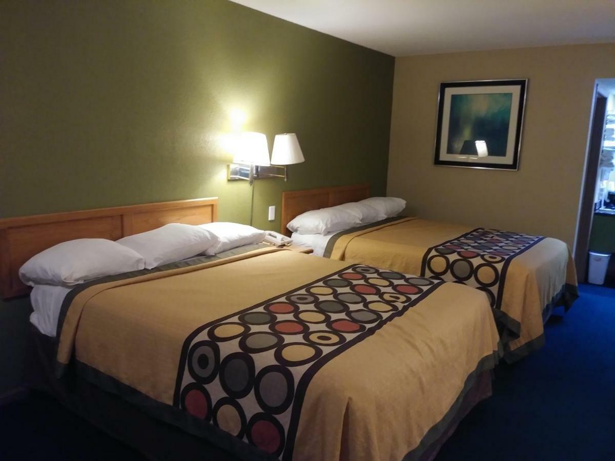 Budgetel Inn & Suites Butler Extérieur photo